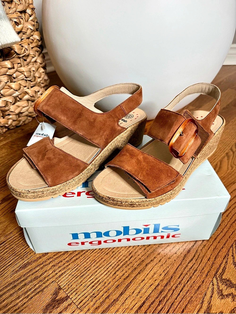 BNIB Mobilis Ergonomic NASMA Sandal